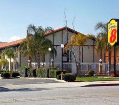 фото отеля Super 8 Banning Casino Outlet Mall