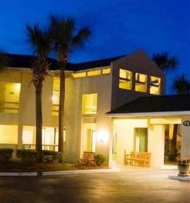 фото отеля Oceanside Inn & Suites Jekyll Island