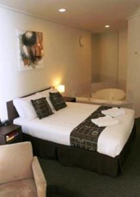 фото отеля Comfort Inn Mitchell on Main