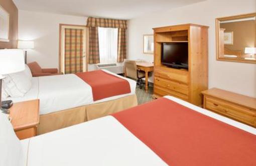 фото отеля Holiday Inn Express Hotel & Suites Branson