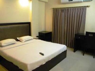 фото отеля Hotel Majestic Kolkata