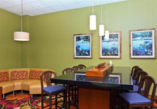 фото отеля King Kamehameha's Kona Beach Hotel