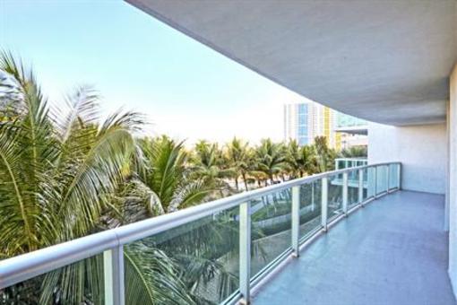фото отеля Flamingo South Beach Center Tower Apartment