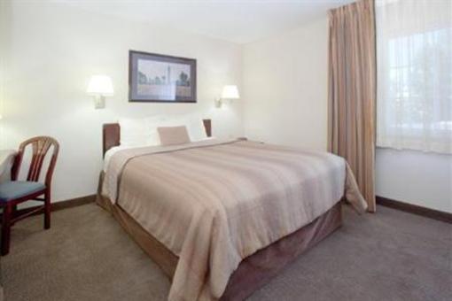 фото отеля Candlewood Suites Salt Lake City - Airport