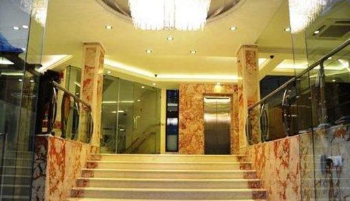 фото отеля Hotel Marble Arch New Delhi