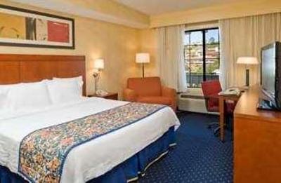 фото отеля Holiday Inn Express San Diego-Sorrento Valley