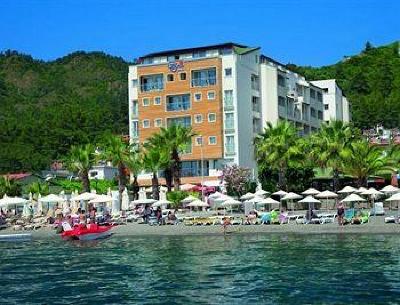 фото отеля Hotel Cettia Beach Resort