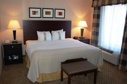 фото отеля Holiday Inn Hotel & Suites Wausau-Rothschild
