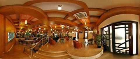 фото отеля Clarks Exotica Hotel Bangalore