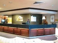 La Quinta Inn & Suites Milwaukee/Glendale - Bayshore