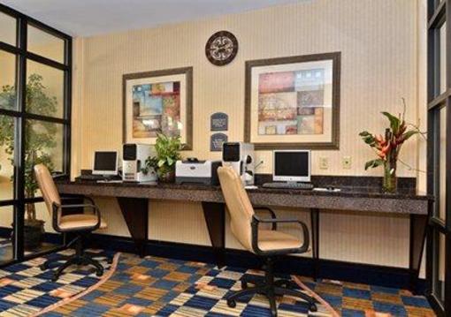 фото отеля Comfort Suites Gateway