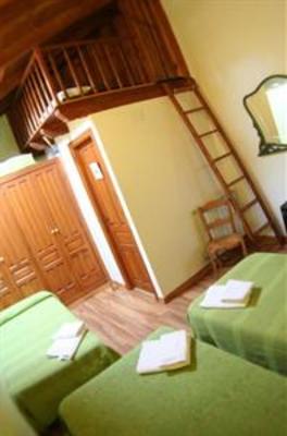 фото отеля Hostal Rural Basajarau