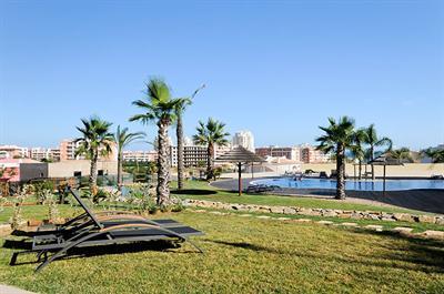 фото отеля Sunset Village – Villas & Apartment
