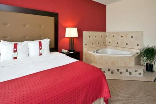 фото отеля Holiday Inn & Suites Waco Northwest