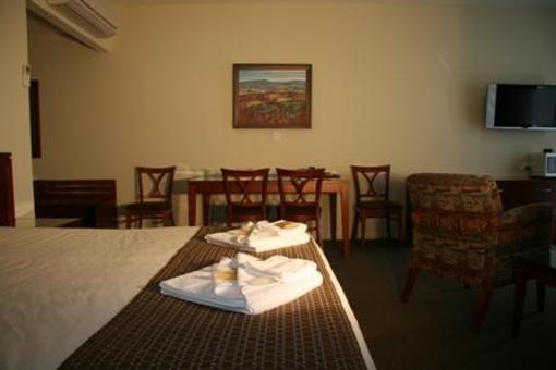 фото отеля Strath Motel