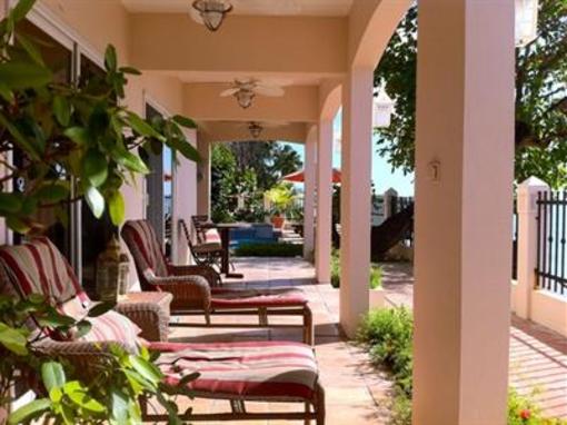 фото отеля Tres Sirenas Beach Inn