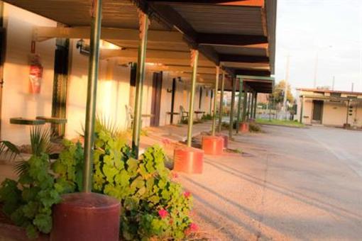 фото отеля Rose City Motor Inn