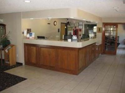 фото отеля Baymont Inn & Suites Redding