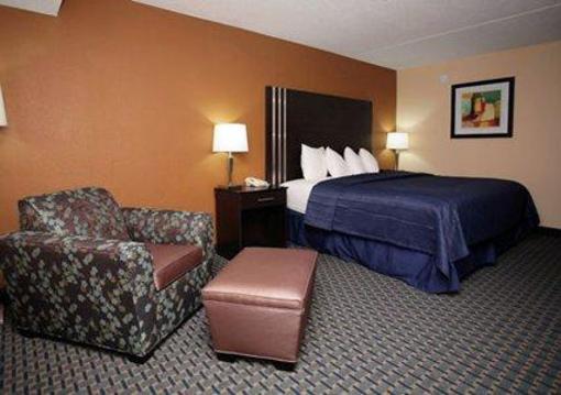 фото отеля Quality Inn Terre Haute