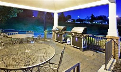 фото отеля Candlewood Suites Overland Park