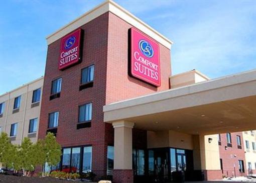 фото отеля Comfort Suites Speedway Kansas City (Kansas)