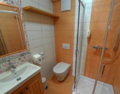фото отеля Rooms and Apartments Angelina Rogaska Slatina