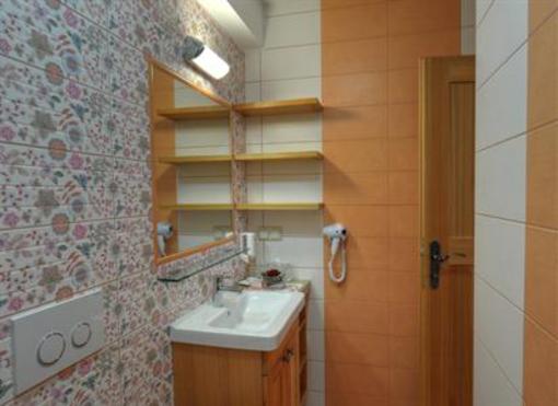 фото отеля Rooms and Apartments Angelina Rogaska Slatina