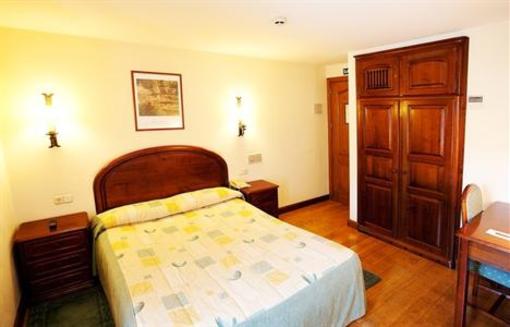 фото отеля Hotel Venta De Etxalar