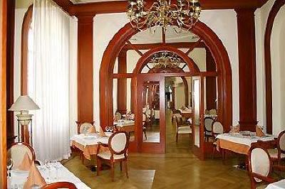 фото отеля Oktiabrskaya Hotel St Petersburg