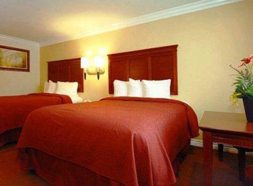 фото отеля Quality Inn & Suites Cypress