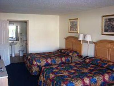 фото отеля Calloway Inn and Suites