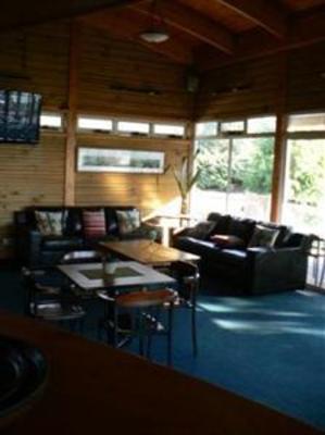 фото отеля Bridport Resort & Convention Centre