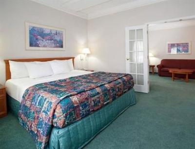 фото отеля La Quinta Inn & Suites Denver Southwest Lakewood