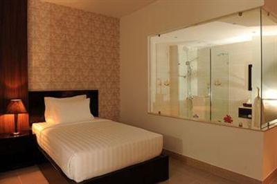 фото отеля The Sailing Bay Resort & Spa