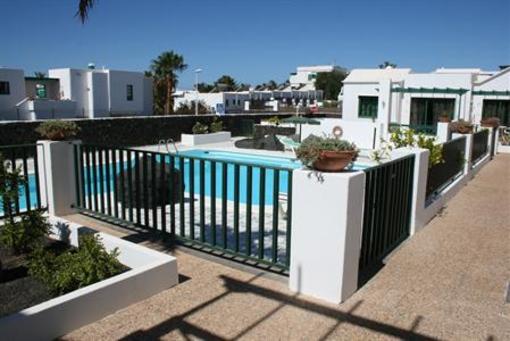 фото отеля Las Acacias Apartments Lanzarote