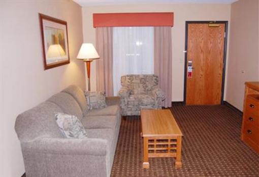 фото отеля Ramada Inn & Suites Airport Sioux Falls