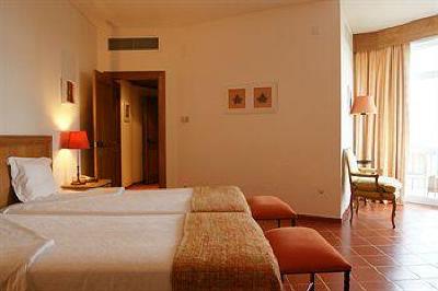 фото отеля Hotel Pousada De Santa Clara-a-Velha