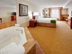 фото отеля Holiday Inn Express Hotel & Suites Bowmanville