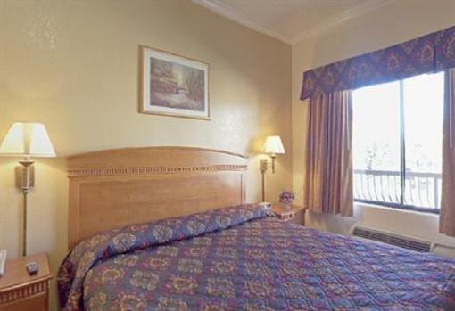 фото отеля Americas Best Value Inn & Suites Granada Hills