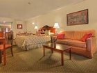 фото отеля Anaheim Camelot Inn & Suites