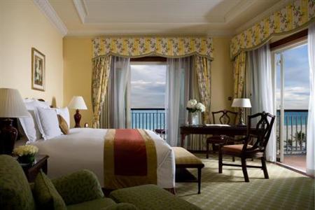 фото отеля The Ritz-Carlton Dubai