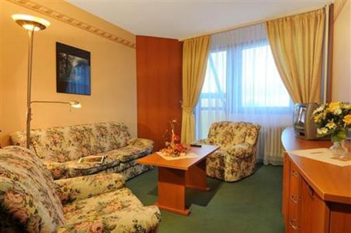 фото отеля Hotel Sorea Hutnik II
