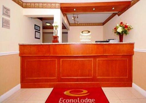 фото отеля Econo Lodge Inn & Suites Old Saybrook