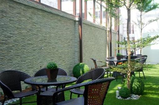 фото отеля V Garden Hotel
