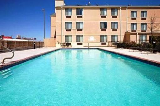 фото отеля Holiday Inn Express Brownwood