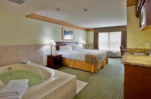 фото отеля Holiday Inn Express Hotel & Suites St. Louis West-O'Fallon