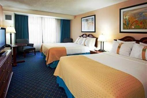 фото отеля Holiday Inn Buffalo International Airport