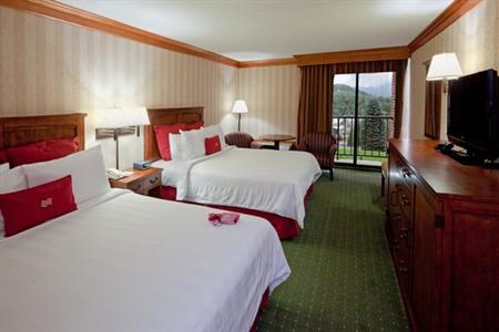 фото отеля Crowne Plaza Resort & Golf Club Lake Placid