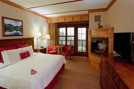 фото отеля Crowne Plaza Resort & Golf Club Lake Placid