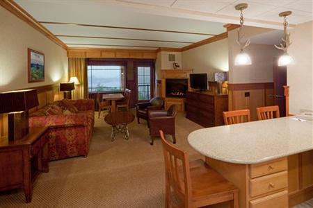 фото отеля Crowne Plaza Resort & Golf Club Lake Placid